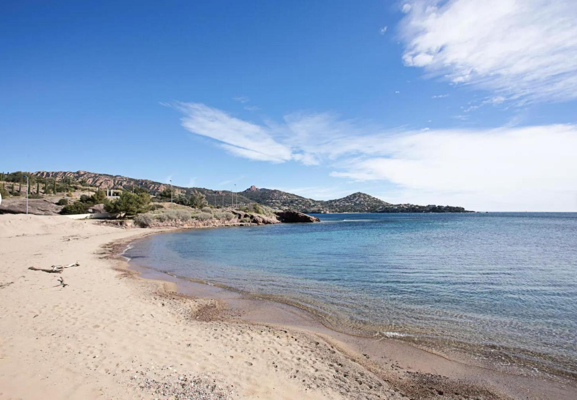 Cozy Apartment In Agay With Stunning Views Saint-Raphaël Exterior foto